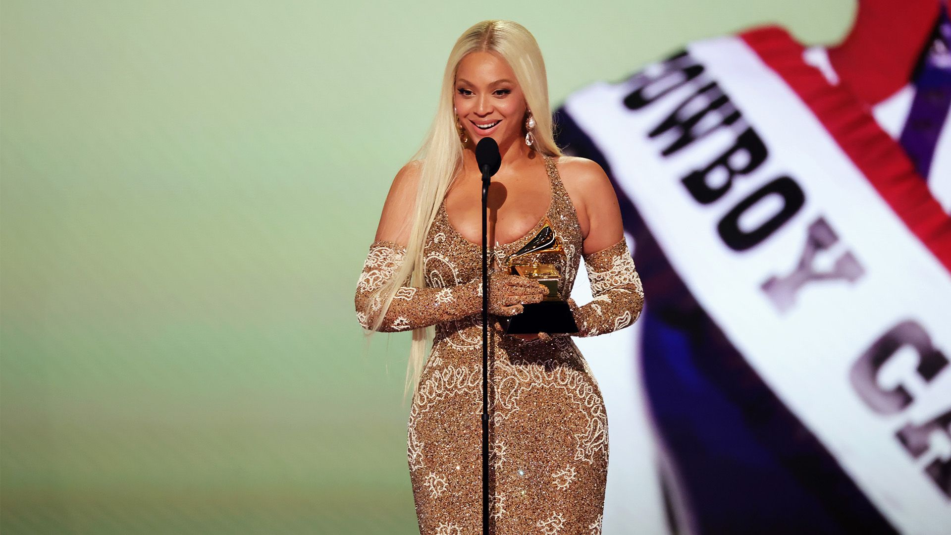 李圣龙：泰山队依赖外援领军，我们更多依靠本土球员作战